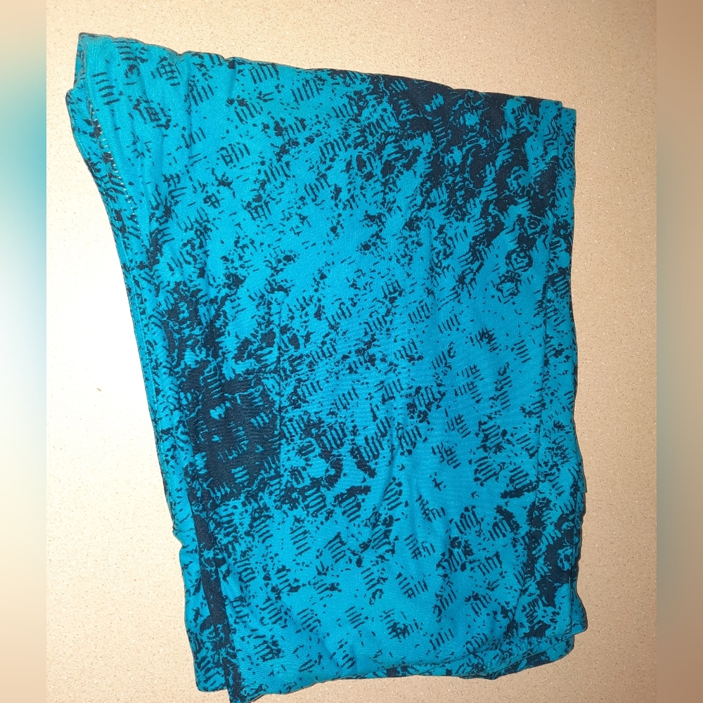 Lularoe T&C (Tall & Curvy) leggings